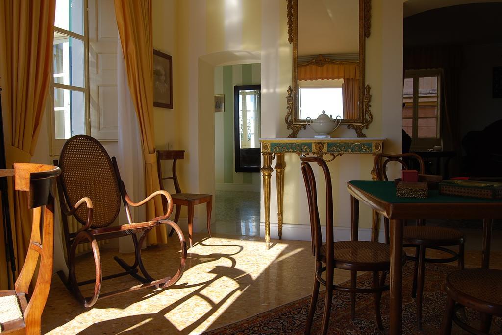 Hotel Dimora Garibaldi Castelnuovo Magra Camera foto