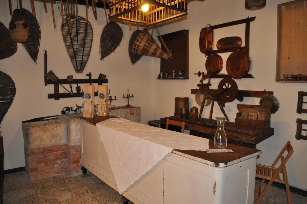 Hotel Dimora Garibaldi Castelnuovo Magra Esterno foto