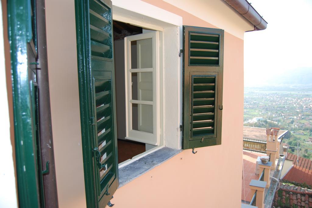 Hotel Dimora Garibaldi Castelnuovo Magra Esterno foto